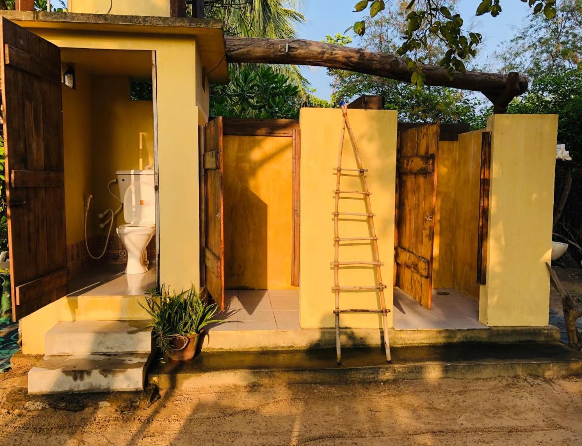 Kite House Cafe Bed & Breakfast Kalpitiya Exterior photo