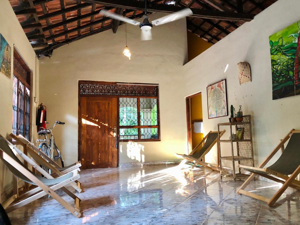 Kite House Cafe Bed & Breakfast Kalpitiya Exterior photo
