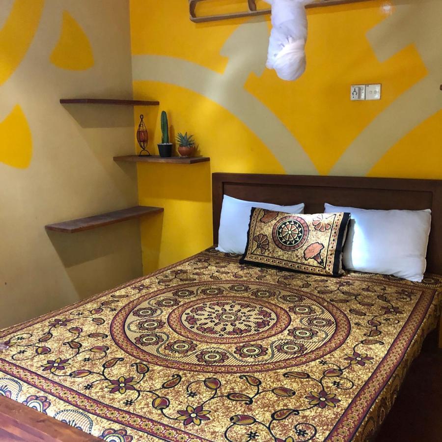 Kite House Cafe Bed & Breakfast Kalpitiya Exterior photo