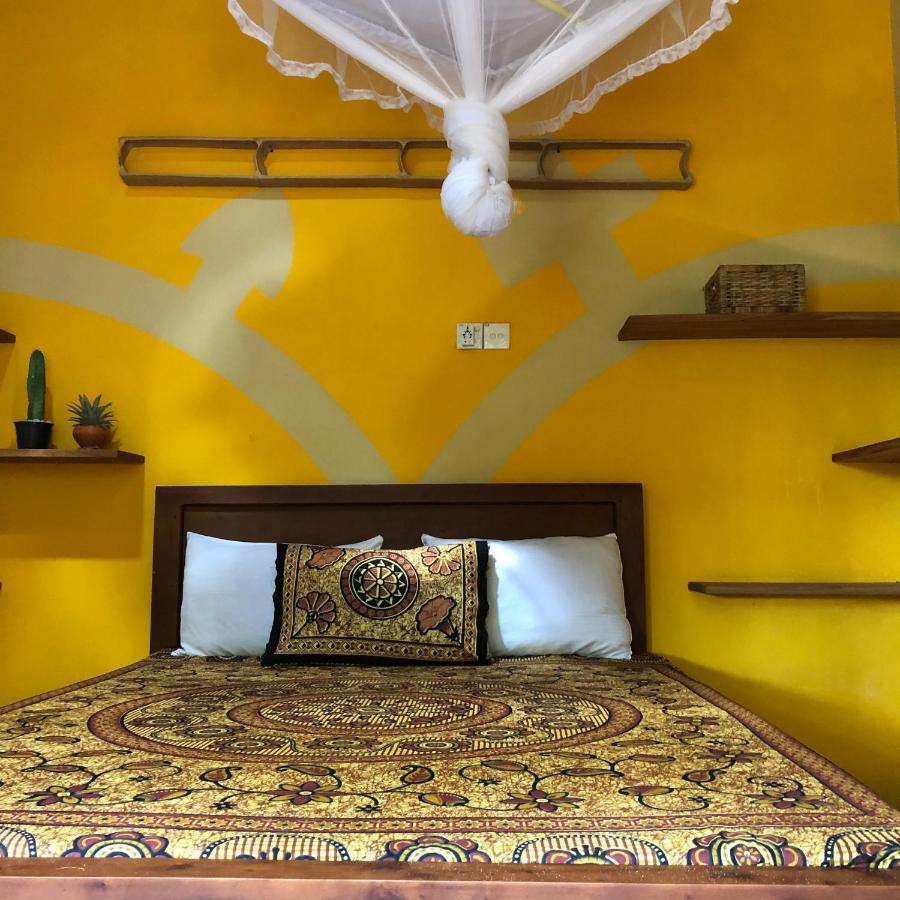 Kite House Cafe Bed & Breakfast Kalpitiya Exterior photo